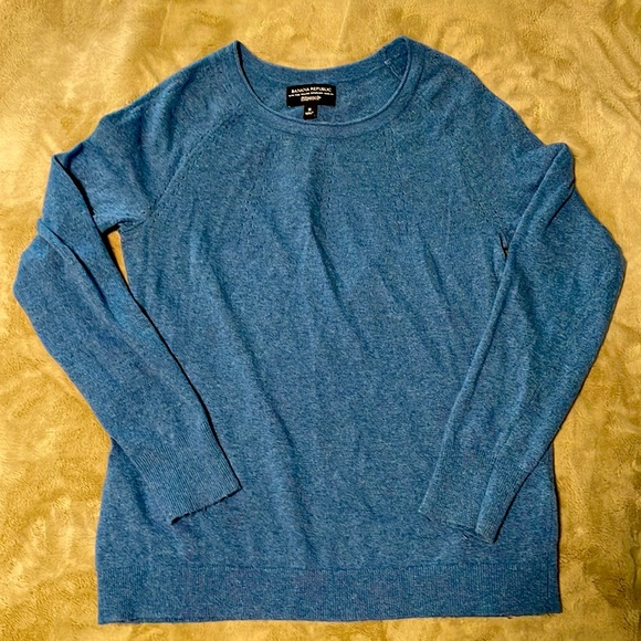 Banana Republic Sweaters - Banana Republic Blue Pointelle Crew Sweater